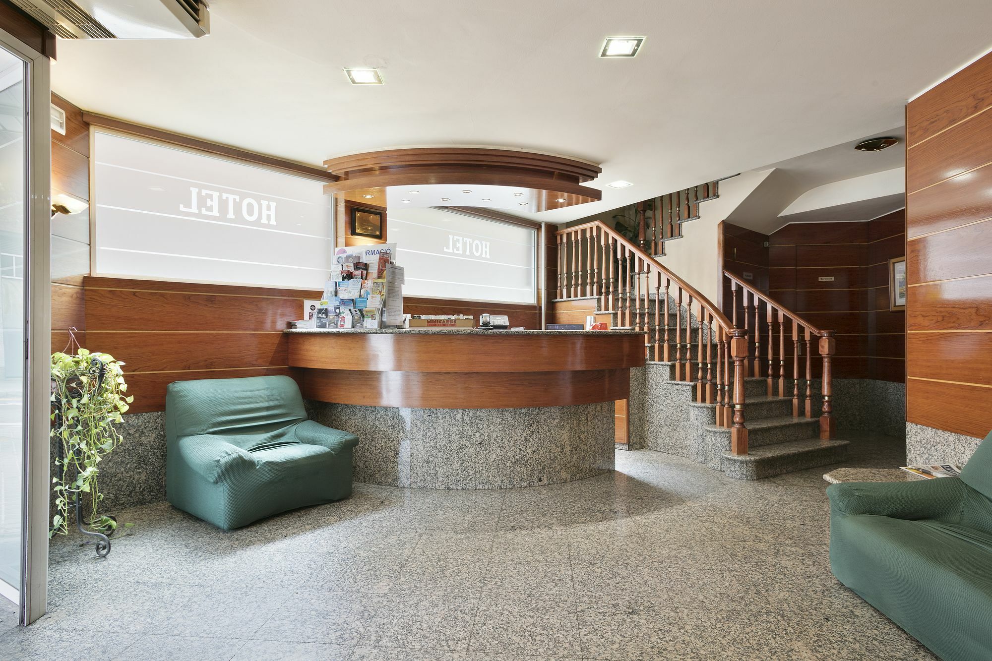 Hotel Climent Барселона Экстерьер фото